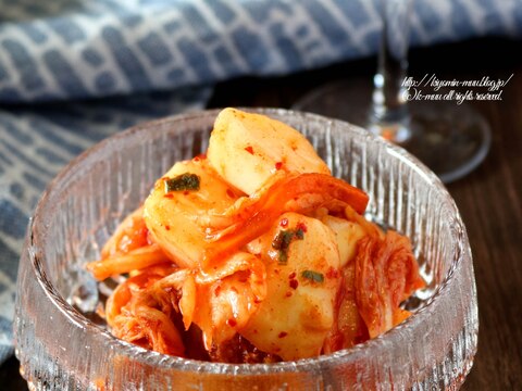 桃のキムチ和え。